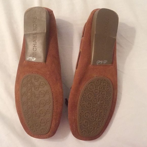 MICHAEL KORS SHOES SIZE 71/2 - Picture 5 of 6